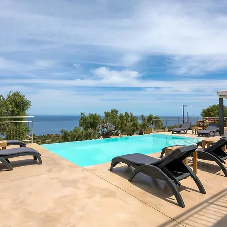 Kalomiras Villa *